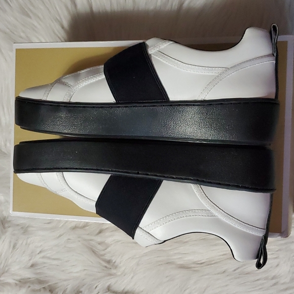 Michael Kors leather sneakers - Picture 5 of 9